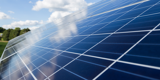 Comment-fonctionne-un-panneau-solaire-Le-guide-simple-pour-bien-comprendre Innovation Solaire Canada Inc